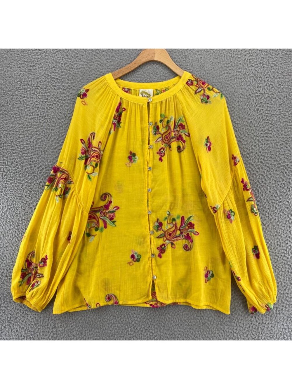 Fig & Flower Top Women Large Yellow Embroidered Floral Gauzy Button Long Sleeve*